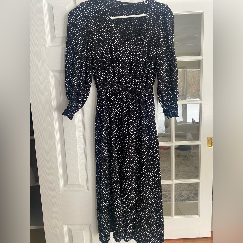 Chic Black and White Polka Dot Midi Dress